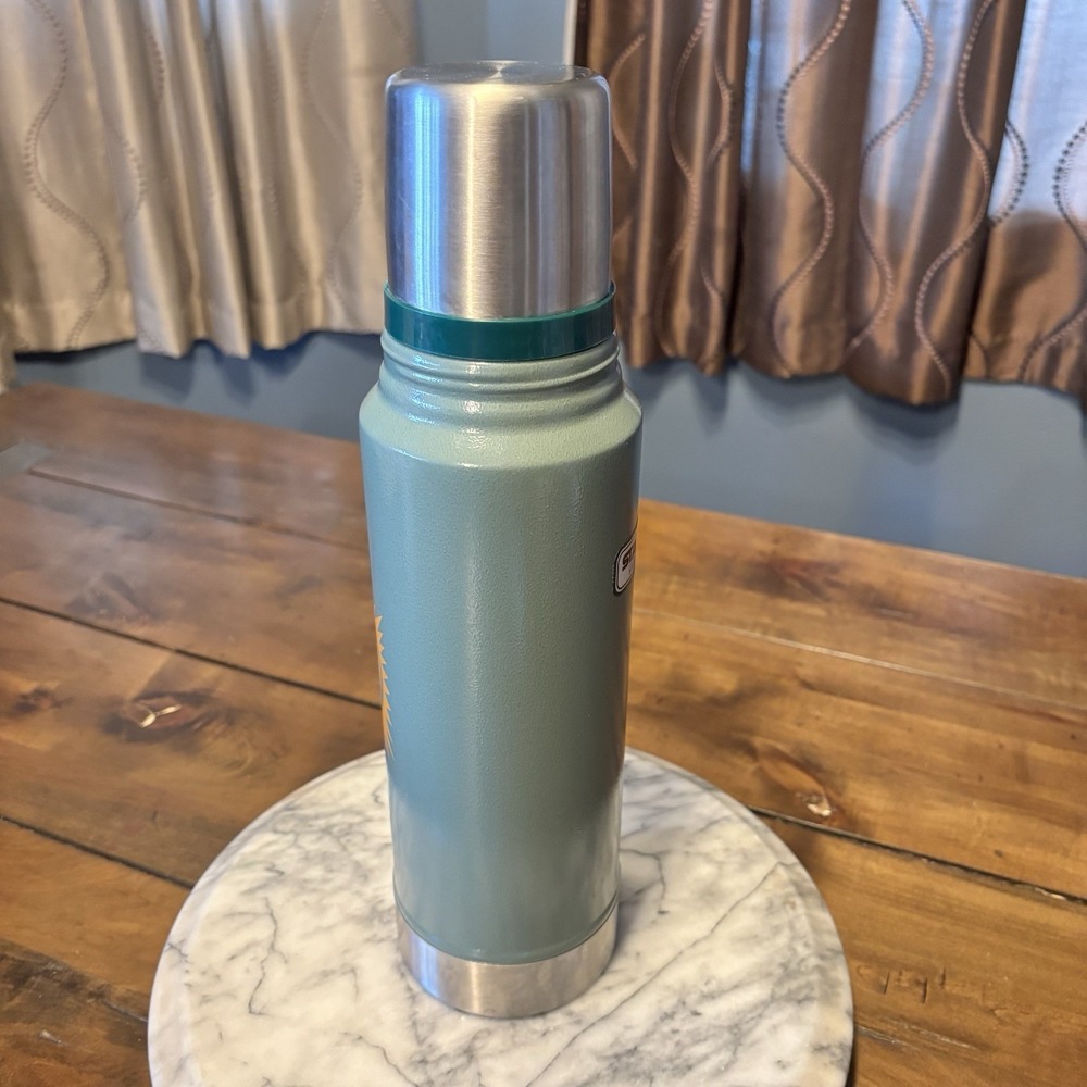 VTG Stanley 1.1‎ Qt Thermos Vacuum Bottle Screw On Cap/Cup Michigan Farm Bureau - Picture 4 of 7